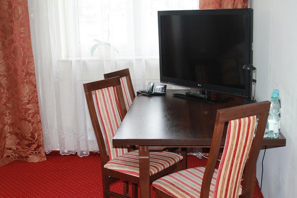 Hotel Kaprys Świdnik Rom bilde