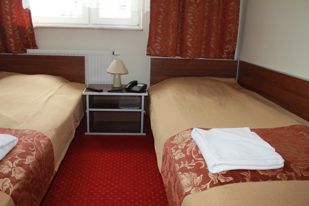 Hotel Kaprys Świdnik Rom bilde