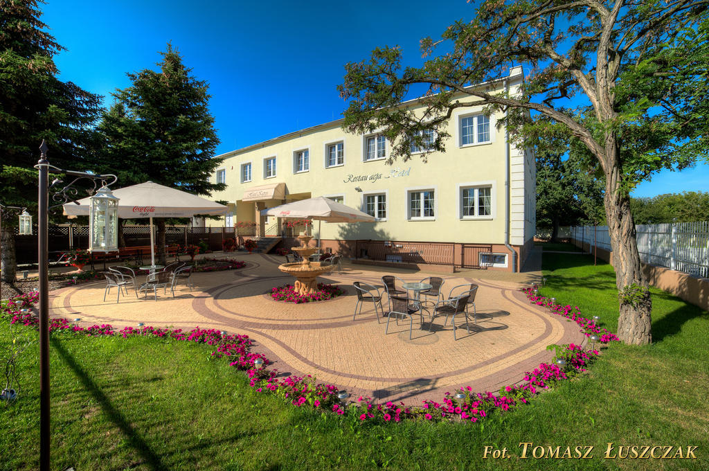 Hotel Kaprys Świdnik Eksteriør bilde